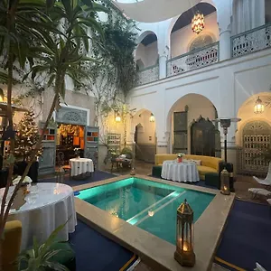 buradan rezervasyon yapın